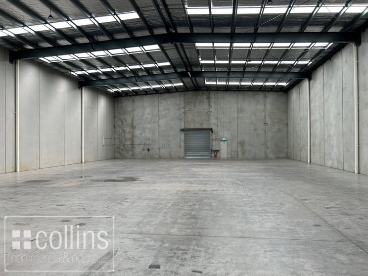 Click to view all images 1B Chapel Street Lynbrook VIC 3975 - Image 2