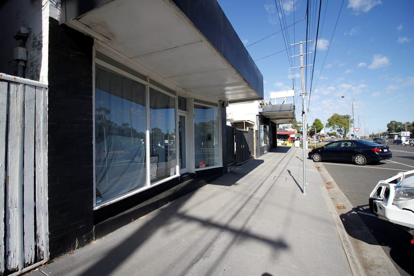 Click to view all images 102 Railway Avenue Ringwood East VIC 3135 - Image 3