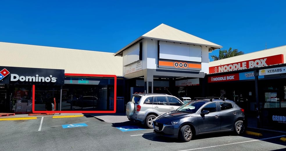 Click to view all images 3/3 Tarcoola Avenue Mooloolaba QLD 4557 - Image 2
