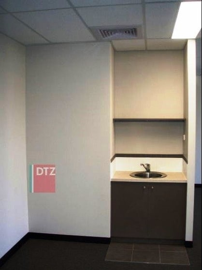 Click to view all images Unit 6/125 Highbury Road Burwood VIC 3125 - Image 2