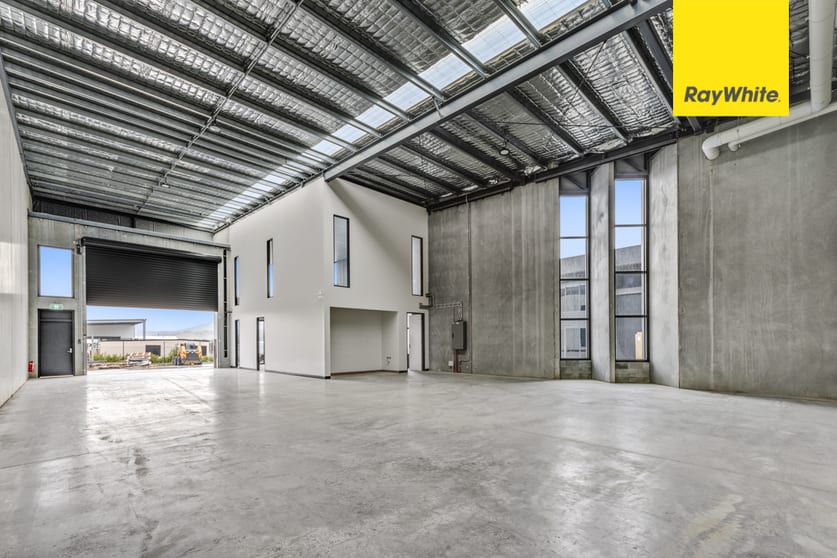 Click to view all images 68 Sawmill Circuit Hume ACT 2620 - Image 3