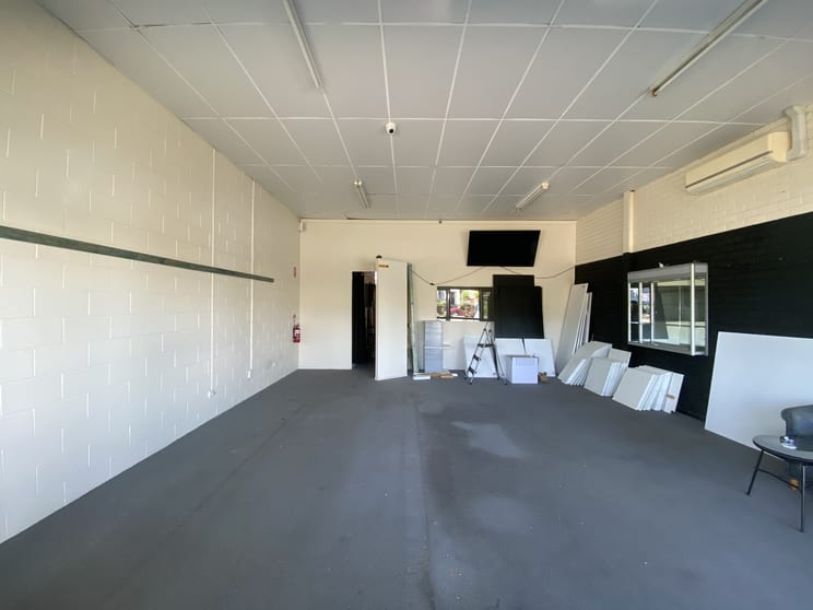 2/333 Gympie Road Strathpine QLD 4500 - Image 3