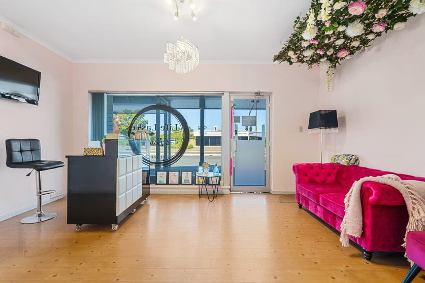 Click to view all images 1/80 West Lakes Boulevard Seaton SA 5023 - Image 3