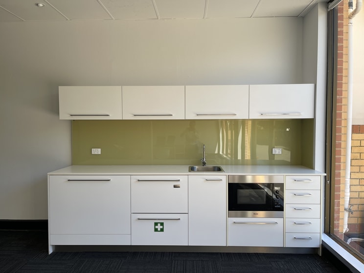 Click to view all images 2/32 Lonsdale Street Braddon ACT 2612 - Image 3