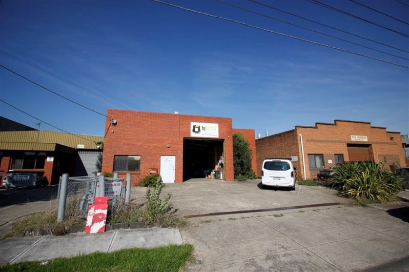 Click to view all images 5 Vickers Street Reservoir VIC 3073 - Image 1