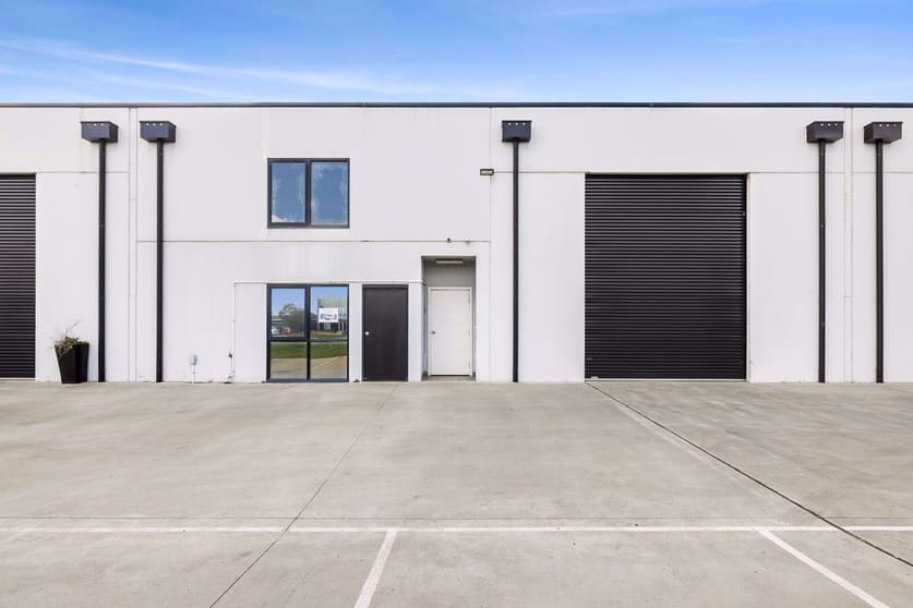 Click to view all images Shed 2/30 Selkirk Drive Wendouree VIC 3355 - Image 1