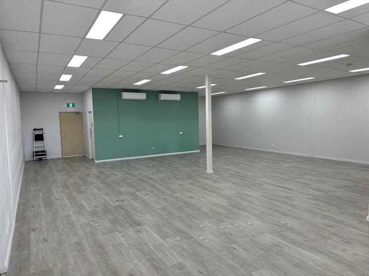 Click to view all images 1&2/54 Langford Boulevard Madeley WA 6065 - Image 2