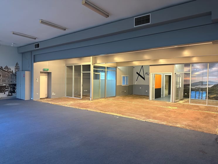Click to view all images 15-17 Racecourse Road North Melbourne VIC 3051 - Image 2