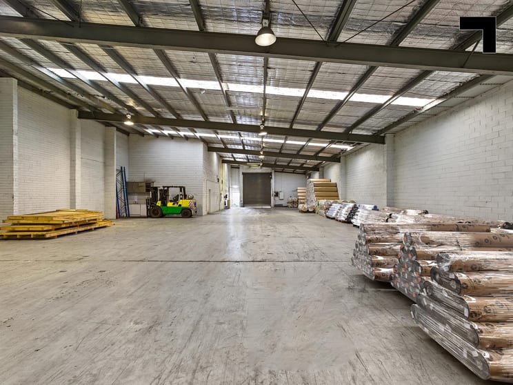 Click to view all images 2/50 Rooks Road Nunawading VIC 3131 - Image 2