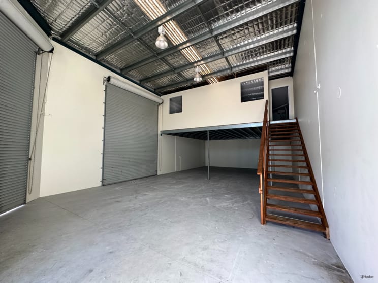 10/14 Fremantle Street Burleigh Heads QLD 4220 - Image 1