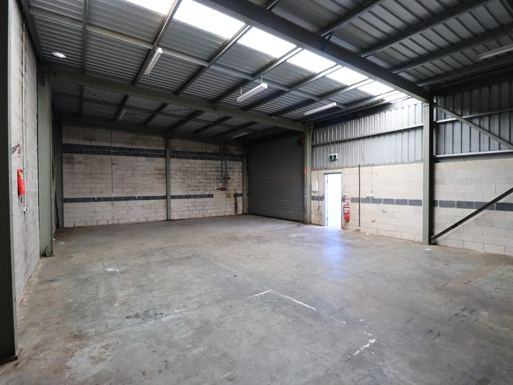 Click to view all images 6/106 Industrial Road Oak Flats NSW 2529 - Image 3