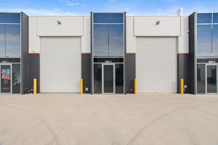 4/4 Network Drive Truganina VIC 3029 - Image 1