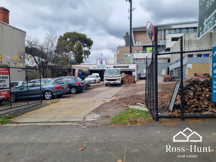 Click to view all images 99 Union Road Surrey Hills VIC 3127 - Image 1