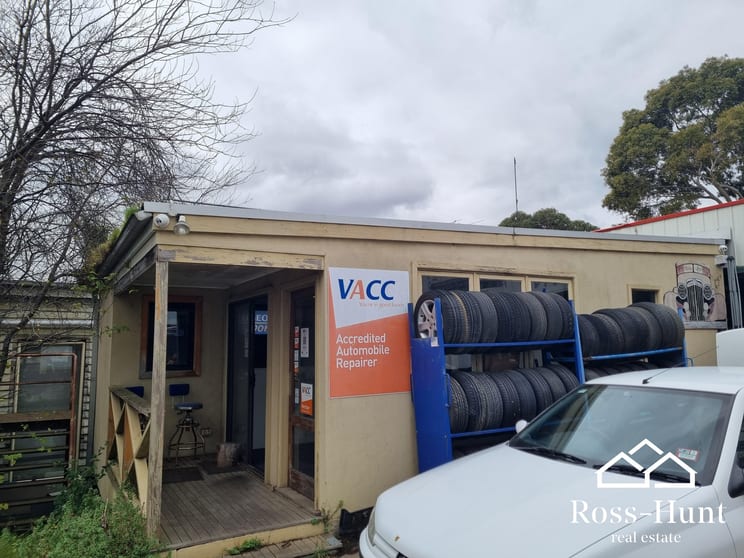 Click to view all images 99 Union Road Surrey Hills VIC 3127 - Image 3