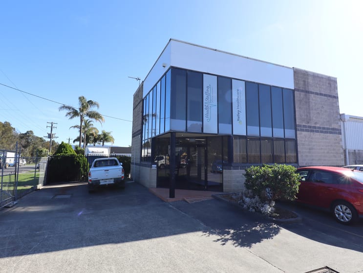 Click to view all images 1/106 Industrial Road Oak Flats NSW 2529 - Image 1