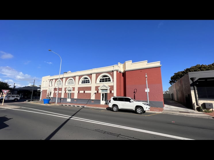 Click to view all images First Flr/73 Victoria Street Bunbury WA 6230 - Image 3