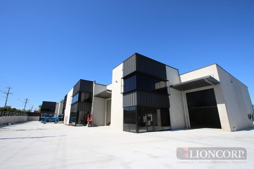 Click to view all images Kingston QLD 4114 - Image 1