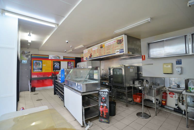 1/162 Jacaranda Avenue Logan Central QLD 4114 - Image 2