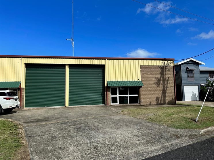 2/2 Donaldson Street Manunda QLD 4870 - Image 1