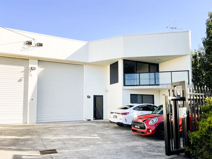 16B HEVERSHAM DRIVE Seaford VIC 3198 - Image 3