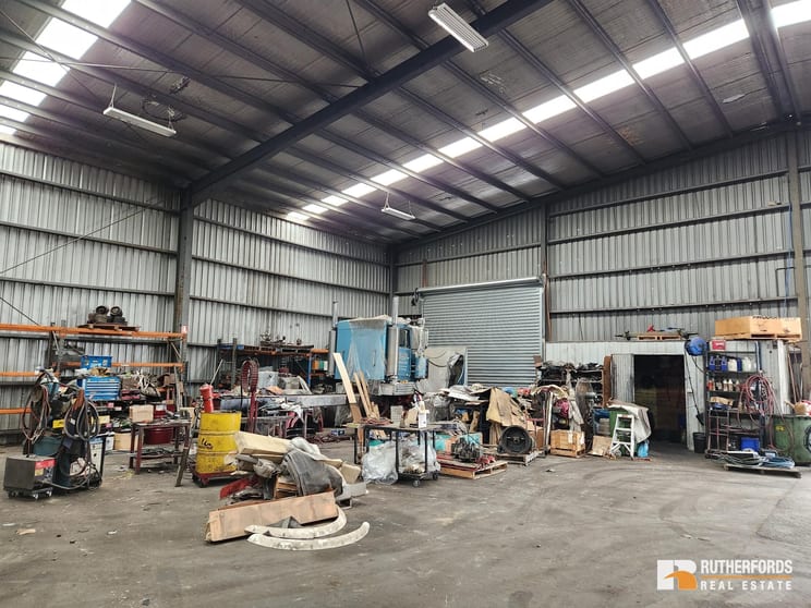Click to view all images 46-50 Cromer Avenue Sunshine North VIC 3020 - Image 2