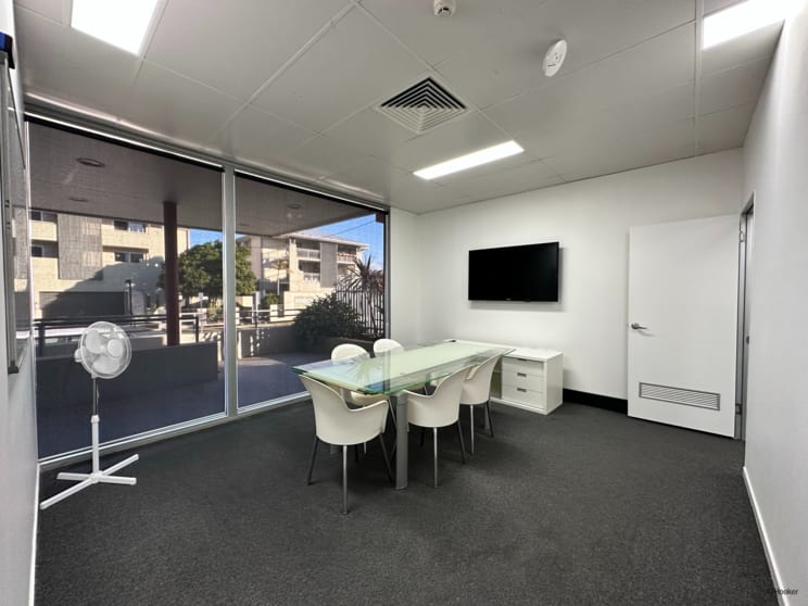 Click to view all images 1/3 Atlantic Avenue Mermaid Beach QLD 4218 - Image 2