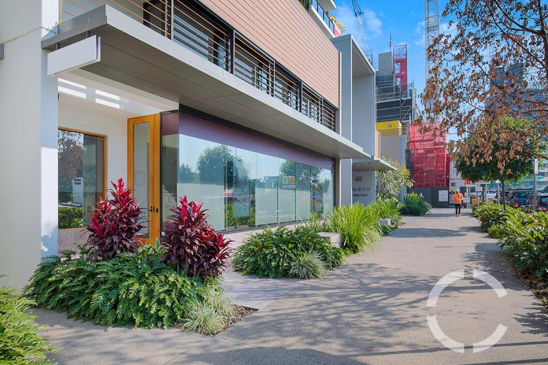 Click to view all images 48 Skyring Terrace Newstead QLD 4006 - Image 1