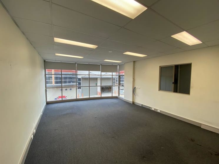 Click to view all images Unit 23/29 Governor Macquarie Drive Chipping Norton NSW 2170 - Image 2