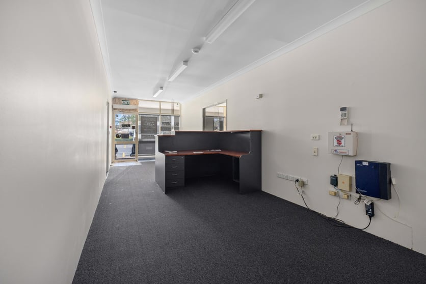 Click to view all images 7/207 Thorneside Road Thorneside QLD 4158 - Image 3