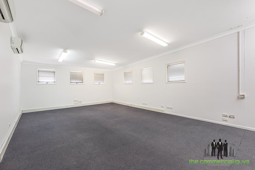 1/180 Anzac Ave Kippa-ring QLD 4021 - Image 2