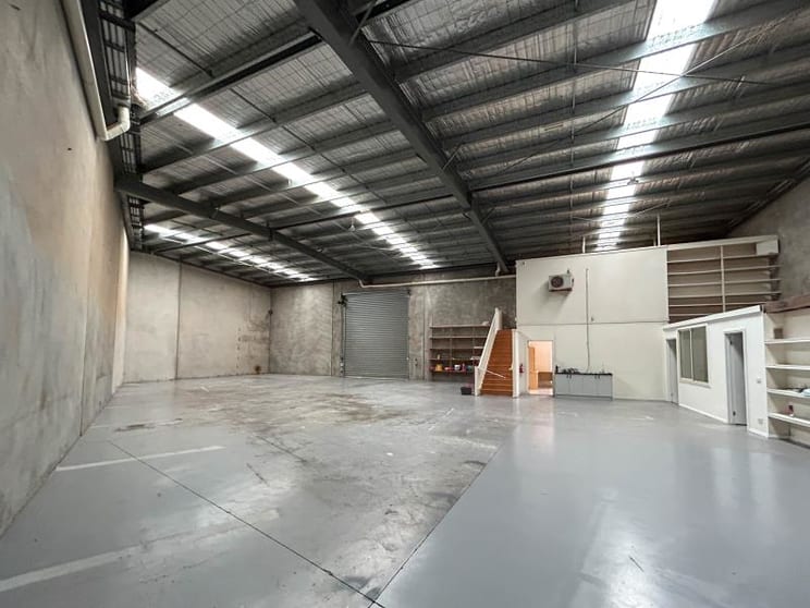 Click to view all images 1 Cain Avenue Keilor East VIC 3033 - Image 3