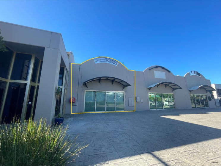 Click to view all images 2/16 Taree Street Burleigh Heads QLD 4220 - Image 1
