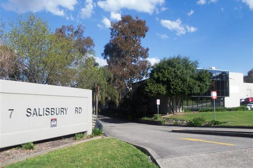 Click to view all images 42/7 Salisbury Road Castle Hill NSW 2154 - Image 1