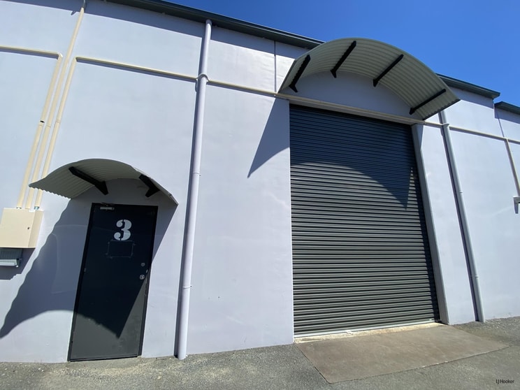 Click to view all images 3/10-12 Nuban Street Currumbin Waters QLD 4223 - Image 2