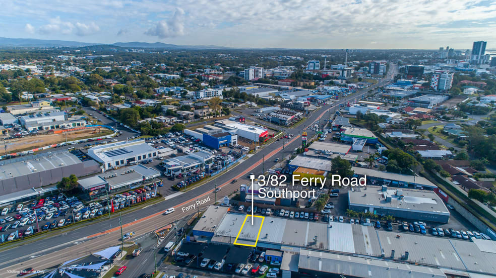 Click to view all images 3/82 Ferry Road Southport QLD 4215 - Image 3