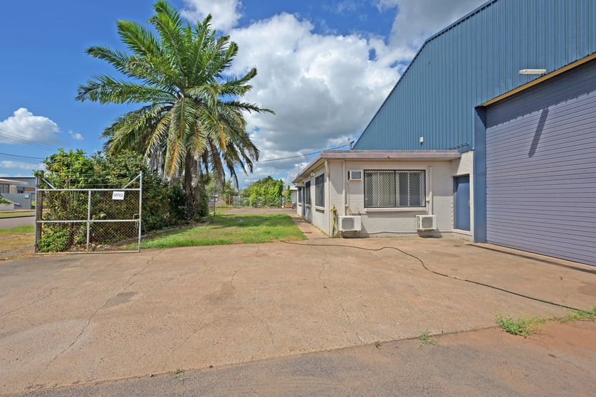 Click to view all images S - 12 Albatross Street Winnellie NT 0820 - Image 3