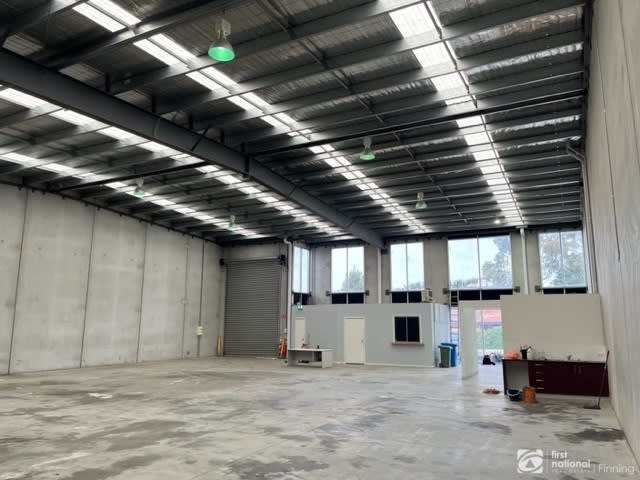 2/1445 South Gippsland Cranbourne VIC 3977 - Image 3