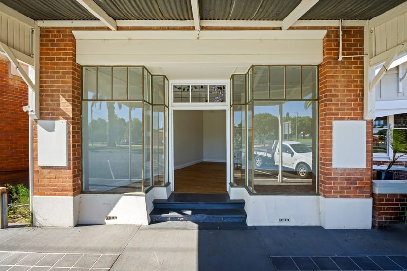 Click to view all images 23 Balfour Street Culcairn NSW 2660 - Image 2