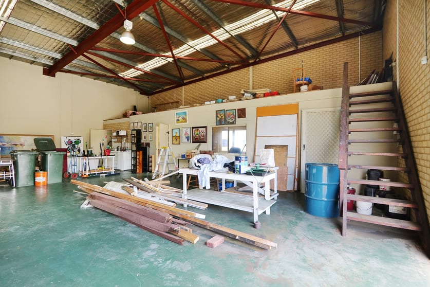 Click to view all images 2/27 John Street Bentley WA 6102 - Image 3