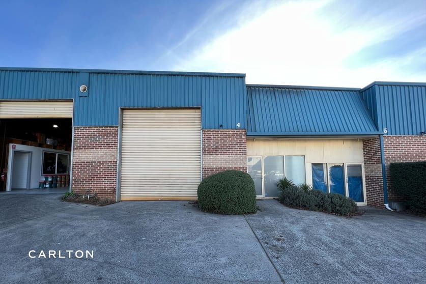 Click to view all images 4/8 Davy Street Mittagong NSW 2575 - Image 2