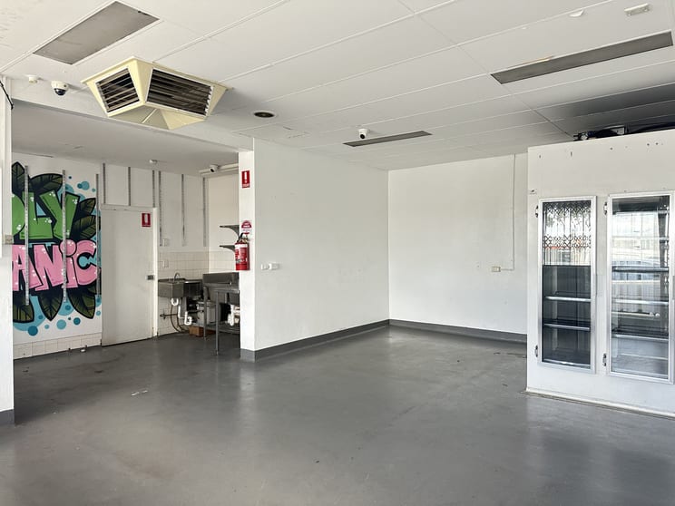 Click to view all images 1/311 Boundary Road Mordialloc VIC 3195 - Image 3