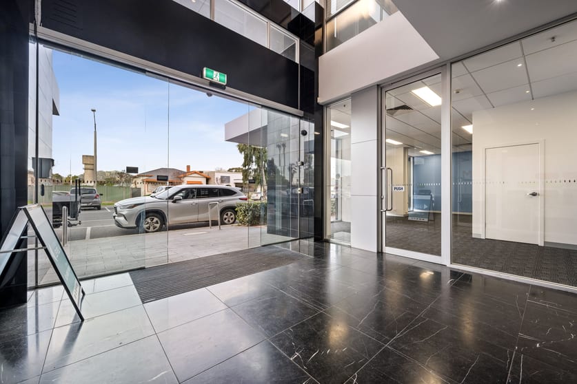 1A/111-113 Hume Street Wodonga VIC 3690 - Image 2