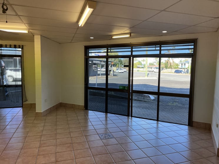 Click to view all images Shop 7/116-118 Hoare Street Manunda QLD 4870 - Image 2