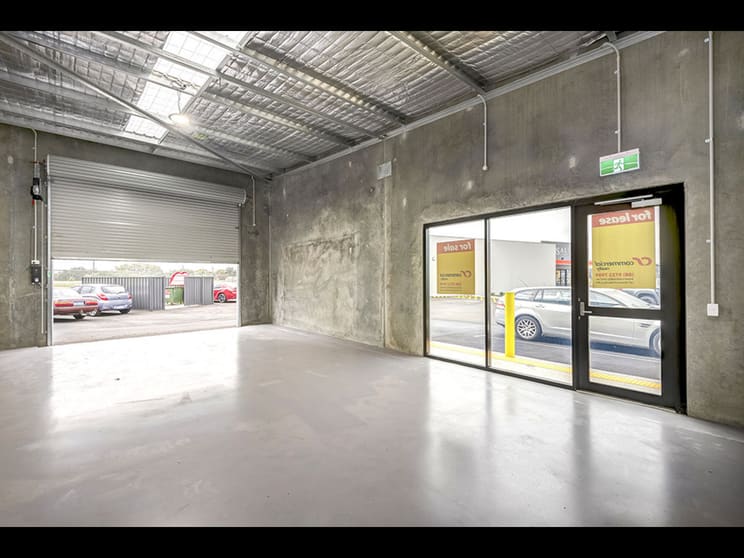 Click to view all images 13B Antlia Way Australind WA 6233 - Image 3