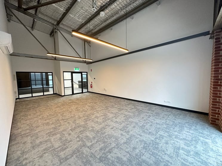 Suite 103/33 Ambrose Avenue Cheltenham VIC 3192 - Image 2