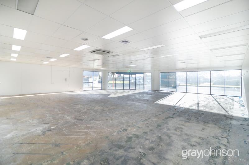 Click to view all images 520 Plenty Road Mill Park VIC 3082 - Image 3