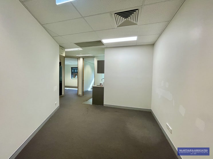 Click to view all images 2J/2 Flinders Parade North Lakes QLD 4509 - Image 3
