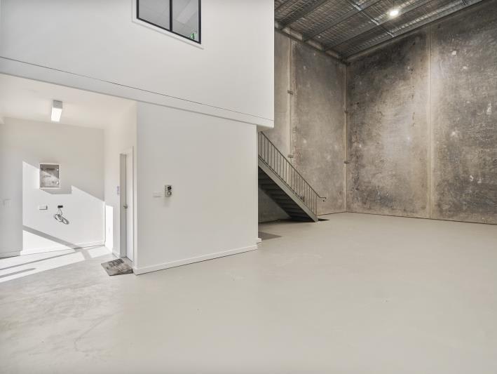 Click to view all images Warwick Farm NSW 2170 - Image 2