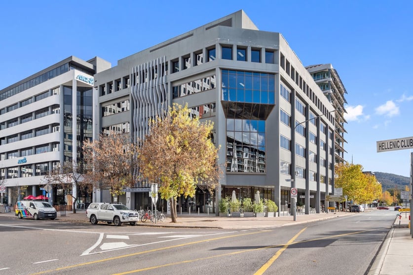 Click to view all images 17 Moore Street City ACT 2601 - Image 1
