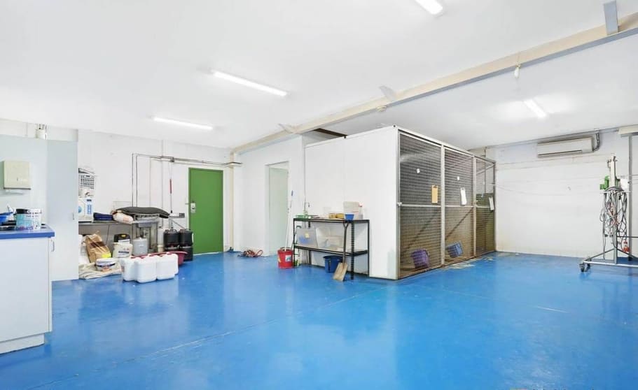 Click to view all images 2 Gill Avenue Liverpool NSW 2170 - Image 2